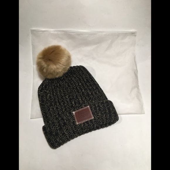 love your melon batman speckled pom beanie natural pom black/ hemp v3. main image 8